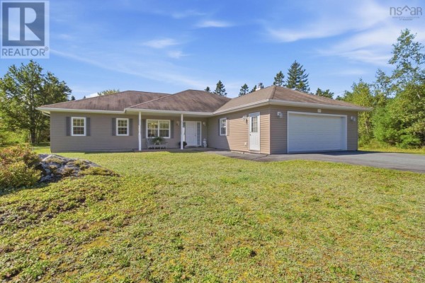 Living room - 615 Birch Bear Run, Lewis Lake, NS B3Z0B7 Photo 3