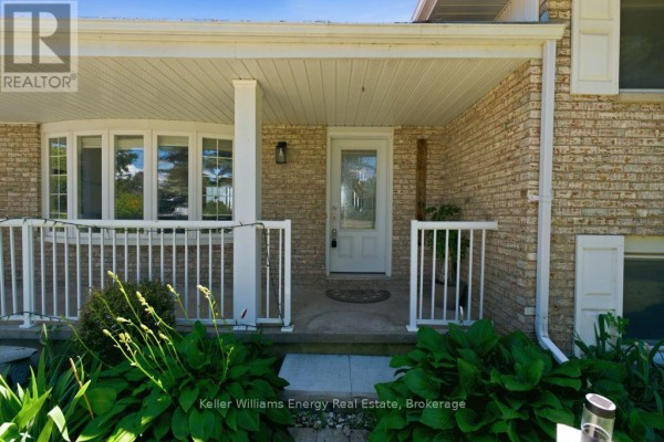 Laundry room - 615 Hamilton Road, Quinte West, ON K8N4Z5 Photo 3