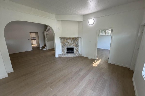 Living room - 615 Saskatchewan Avenue, Portage La Prairie, MB R1N0L4 Photo 2