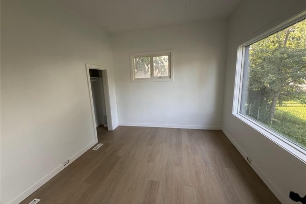 Bedroom - 615 Saskatchewan Avenue, Portage La Prairie, MB R1N0L4 Photo 4