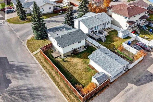 Primary Bedroom - 616 18 Street Se, High River, AB T1V1L7 Photo 5