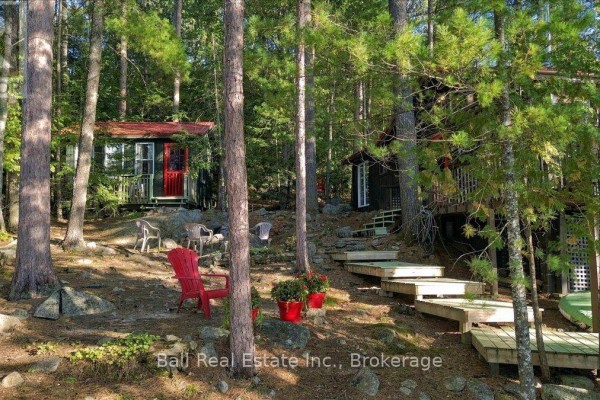 Great room - 616 Weslemkoon Lake, West Bay- Wao Road, Addington Highlands, ON K0H1K0 Photo 2