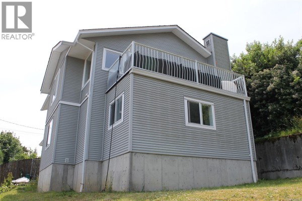 6160 Lakeview Dr, Duncan, BC, photo 2