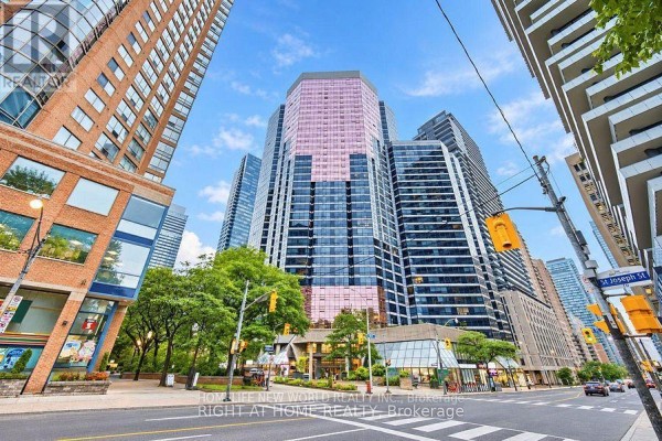 617 - 1001 Bay Street, Toronto, ON M5S3A6 Photo 2