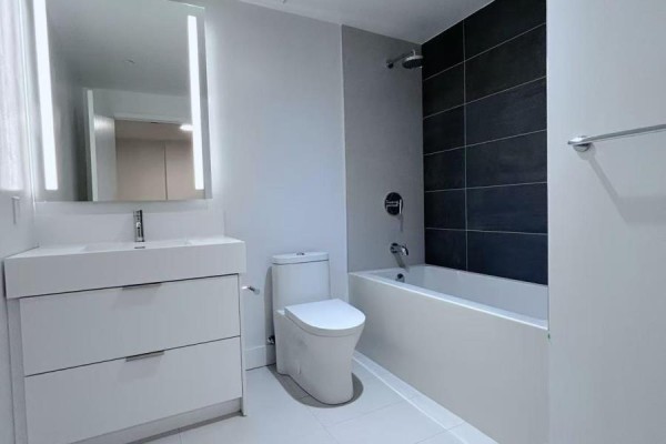 Den - 617 - 308 Jarvis Street, Toronto, ON M5B0E3 Photo 5