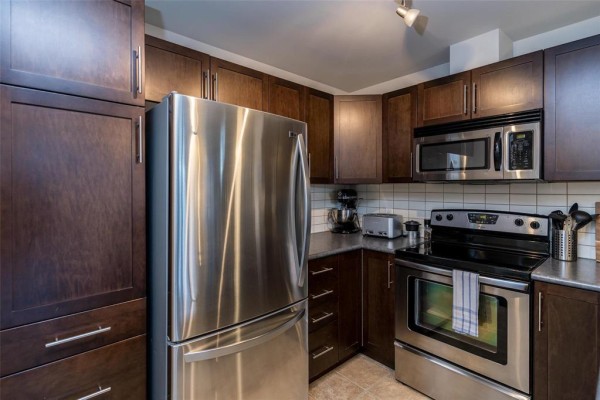Kitchen - 617 340 Waterfront Drive, Winnipeg, MB R3R0M3 Photo 4