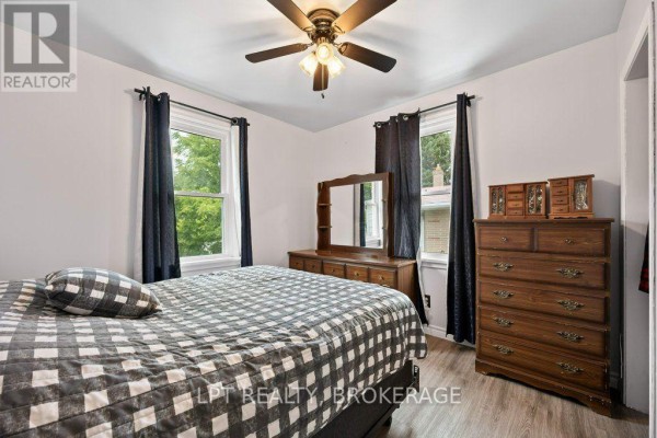 6175 Lakeview Drive, Frontenac, ON K0H2W0 Photo 4