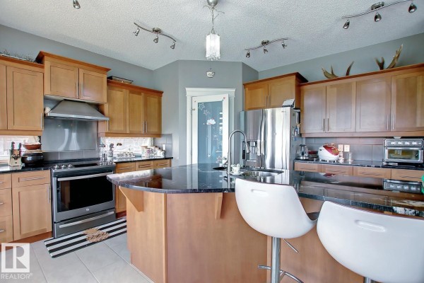 Family room - 6175 Stinson Wy Nw, Edmonton, AB T6R0K3 Photo 4