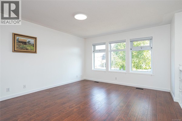 Primary Bedroom - 6177 Raphael Dr, Nanaimo, BC V9V1M2 Photo 5