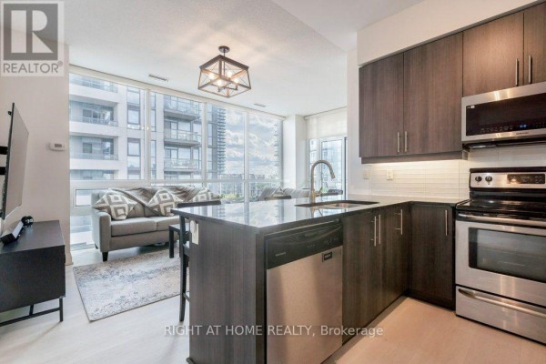 Den - 618 - 1185 The Queensway, Toronto, ON M8Z0C6 Photo 5