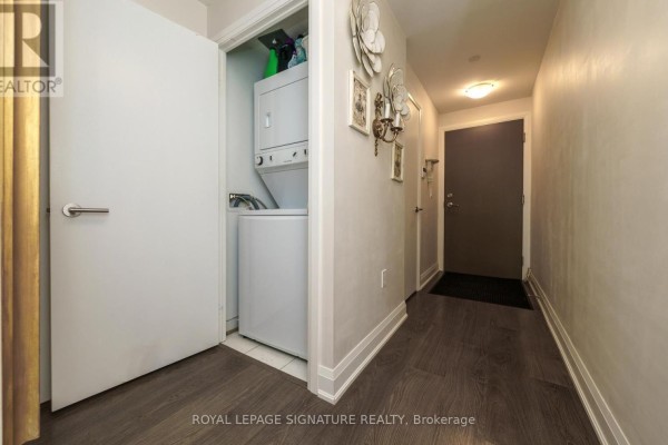 Dining room - 618 - 160 Vanderhoof Avenue, Toronto, ON M4G0B7 Photo 2
