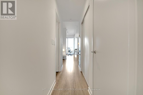 Bedroom - 618 - 20 Edward Street, Toronto, ON M5G0C5 Photo 2