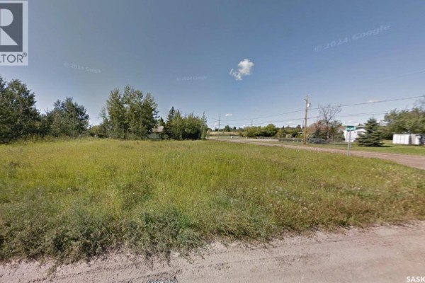 618 4th Avenue E, Meadow Lake, SK S9X1Y3 Photo 3