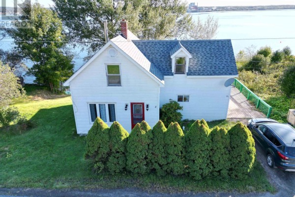 Living room - 618 Main Street, Mulgrave, NS B0E1G0 Photo 2