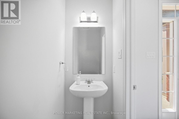 Bathroom - 618 Monardia Way, Ottawa, ON K4A1C8 Photo 5