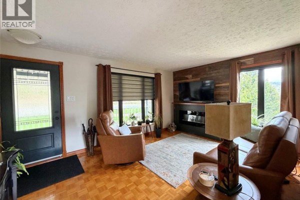 Family room - 618 Riceville Road, St Hilaire, NB E3V4T3 Photo 3