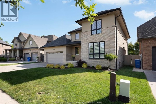 5pc Ensuite bath - 6181 Silver Maple, Lasalle, ON N9H0C1 Photo 4
