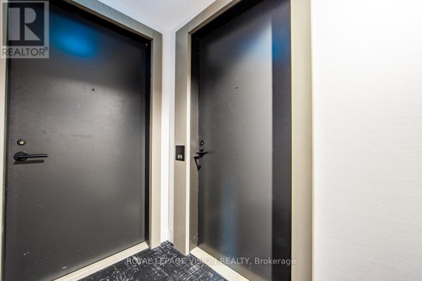619 - 108 Peter Street, Toronto, ON M5V2G7 Photo 4