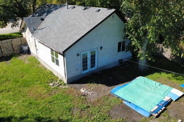 619 Clandeboye Avenue, Selkirk, MB R1A0X9 Photo 2