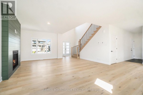 619 Geneva Crescent, Russell, ON, photo 3