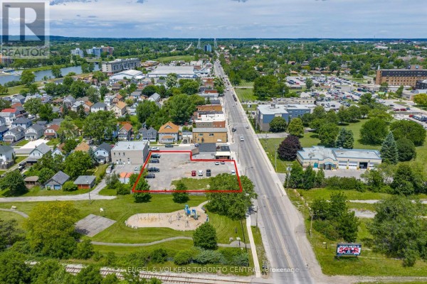 619 King Street, Welland, ON, photo 2