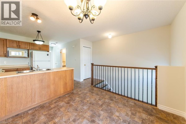619 Wild Ginger Avenue Unit# J54, Waterloo, ON, photo 3