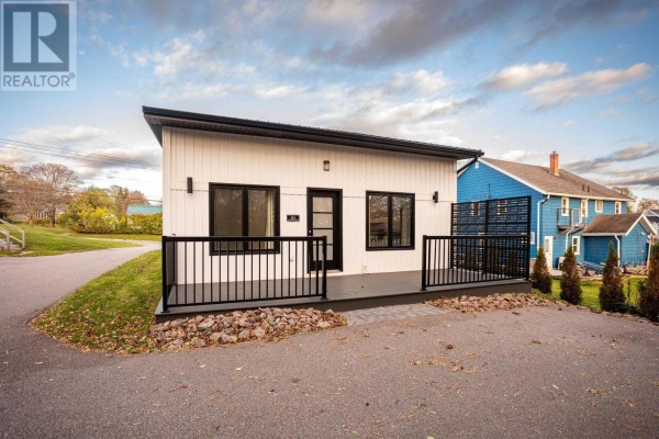 61a & B Brackley Point Road, Charlottetown, PE C1A6Y3 Photo 4