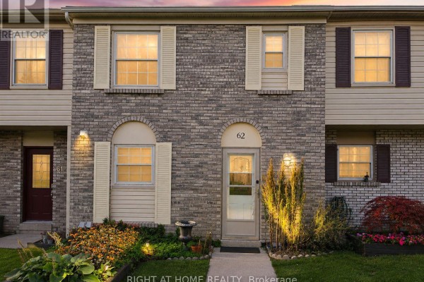 62 - 580 Eyer Drive, Pickering, ON, photo 2