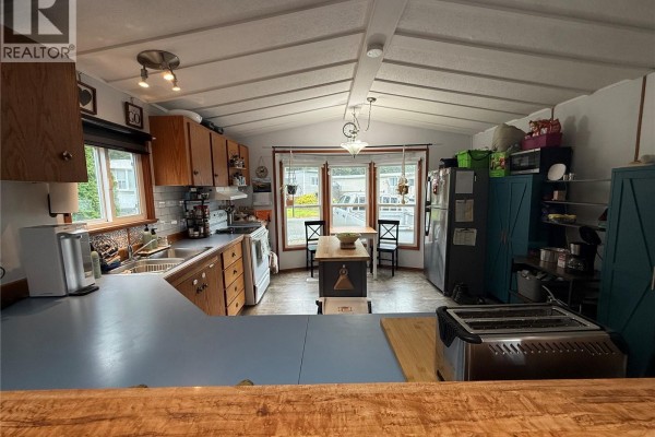 Living room - 62 5250 Beaver Harbour Rd, Port Hardy, BC V0N2P0 Photo 3