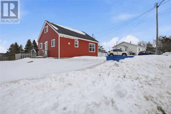 Porch - 62-64 Greenwood Street, Marystown, NL A0E2M0 Photo 5