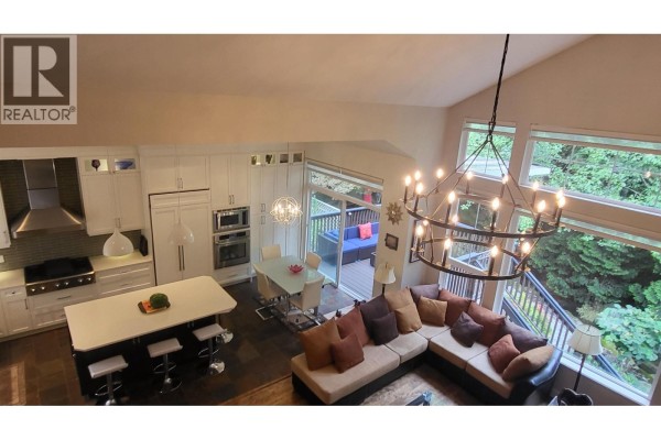 62 Ashwood Drive, Port Moody, BC V3H5H2 Photo 3