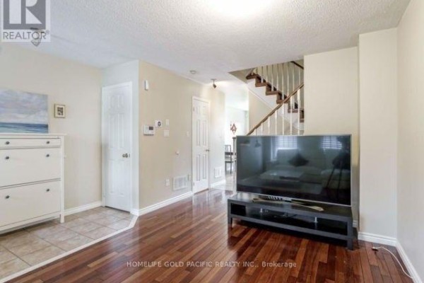 Bedroom 2 - 62 Baffin Court, Richmond Hill, ON L4B4J7 Photo 4