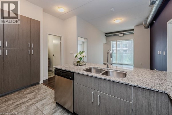 3pc Bathroom - 62 Balsam Street Unit# H201, Waterloo, ON N2L3H2 Photo 5