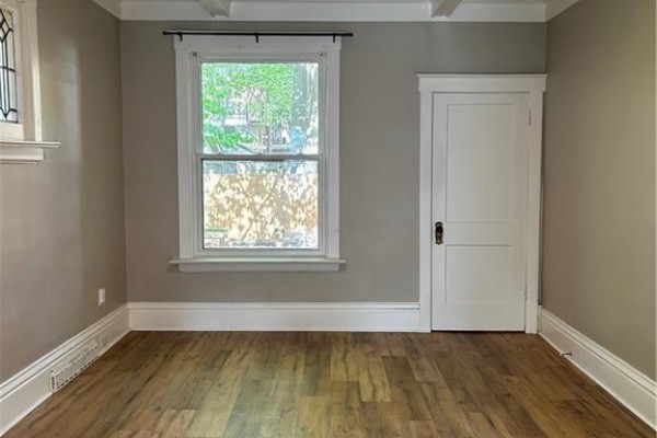 Living room/Dining room - 62 Barnesdale Avenue S, Hamilton, ON L8M2V4 Photo 4