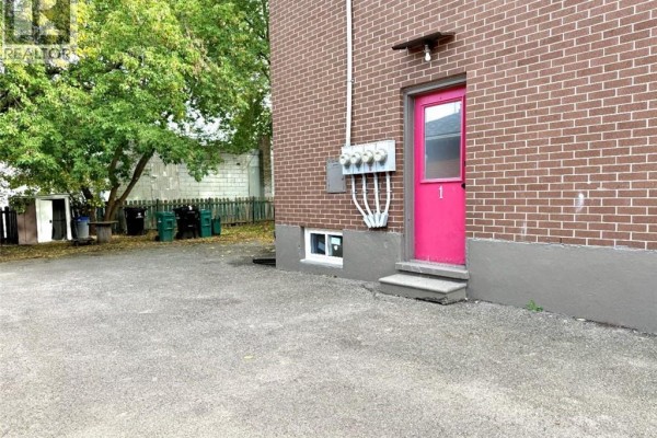 62 Bond Street Unit# 1, Kitchener, ON, photo 2
