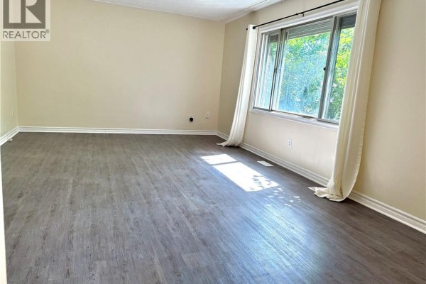 62 Bond Street Unit# 2, Kitchener, ON, photo 3