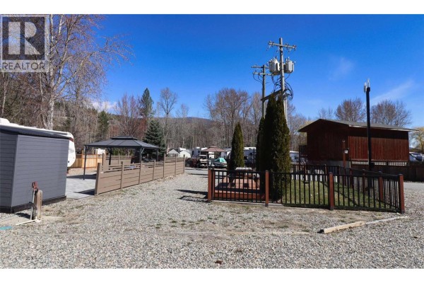 62 Cottonwood Drive, Lee Creek, BC V0E1M4 Photo 3