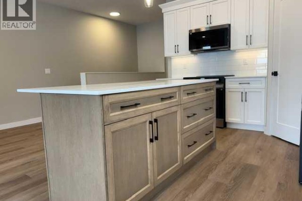 2pc Bathroom - 62 Gray Close, Sylvan Lake, AB T4S0W4 Photo 4