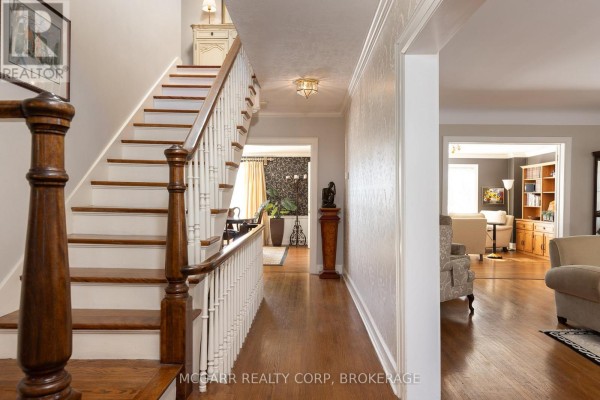 Bedroom 4 - 62 Hillcrest Avenue, St  Catharines, ON L2R4Y1 Photo 4