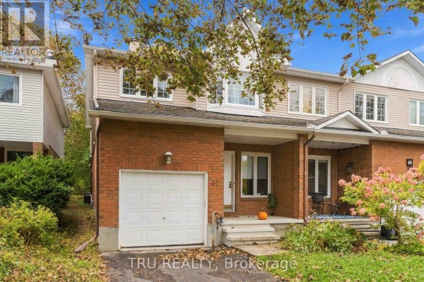 62 Hunter's Glen Crescent, Ottawa, ON K1T3P9 Photo 2