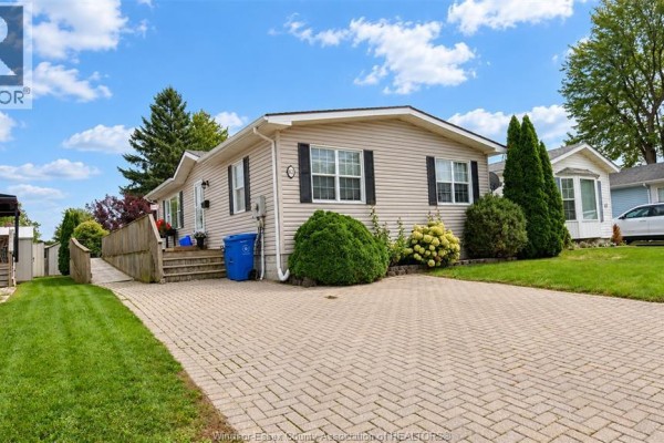 62 Malden Hill Drive, Amherstburg