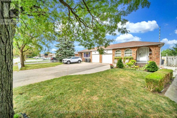 Dining room - 62 Marchbank Crescent, Brampton, ON L6S3B1 Photo 2