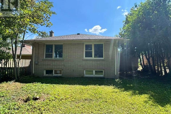 62 Melrose Avenue, Barrie, ON L4M2A9 Photo 2