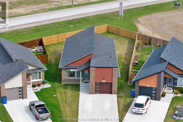 3pc Bathroom - 62 Moonstone Crescent, Chatham, ON N7M0S1 Photo 3