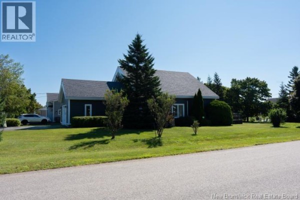Laundry room - 62 Parise, Caraquet, NB E1W1B6 Photo 4
