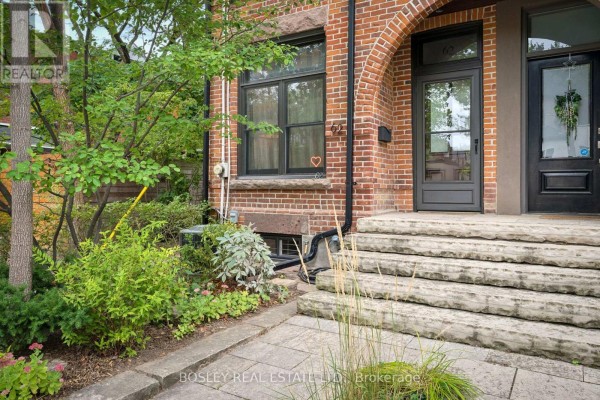 Kitchen - 62 Pearson Avenue, Toronto, ON M6R1G1 Photo 4