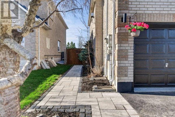 62 Prince George Crescent, Barrie, ON L4N0K9 Photo 5