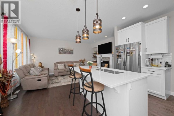 Living room - 62 Redstone Mews Ne, Calgary, AB T3N0N5 Photo 4