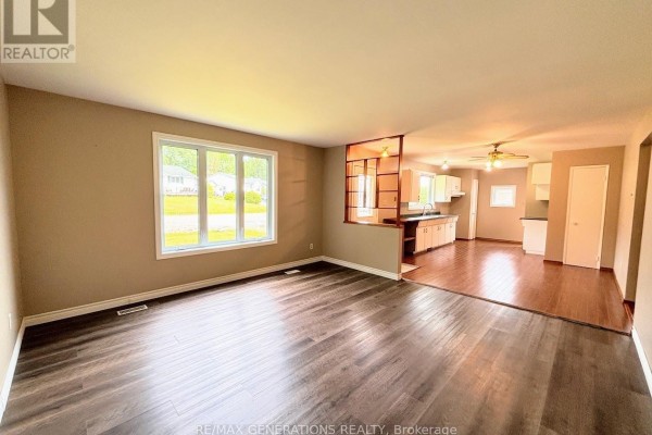 Bedroom - 62 Redwing Avenue, Manitouwadge, ON P0T2C0 Photo 4