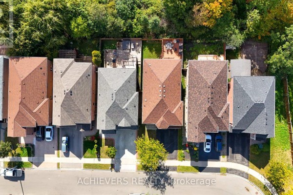 62 Sir Jacobs Crescent, Brampton, ON, photo 3
